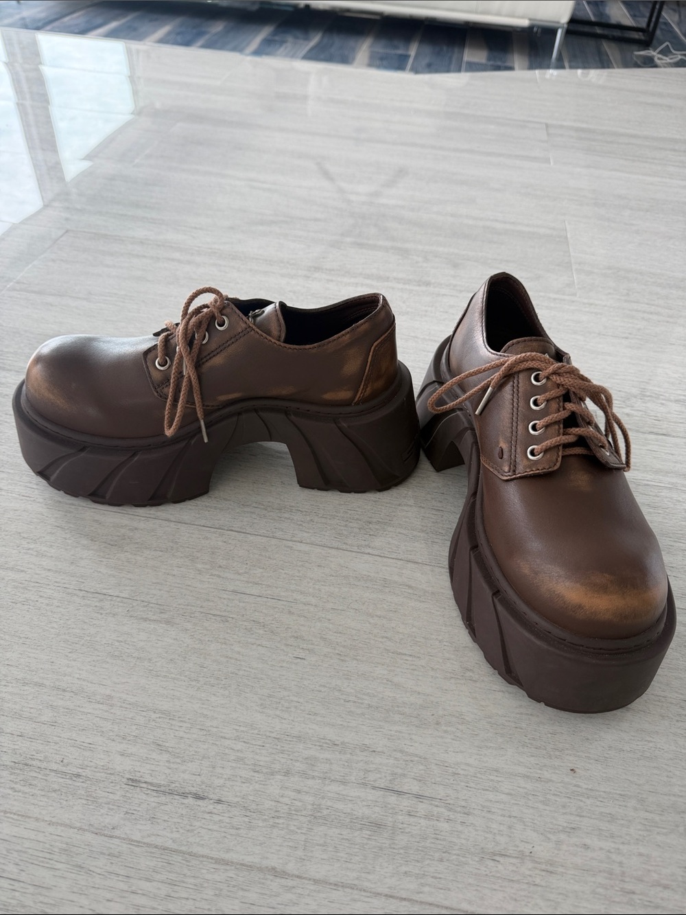 SMFK Women's Brown Leather Lace-Up Mules - Chunky Sole